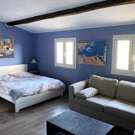 Апартаменты Agreable Chambre D'Hotes Avec Vue Sur Les Collines Ла-Коль-сюр-Лу Экстерьер фото